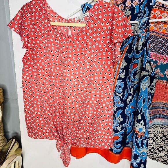 Mixed Blouse Bundle 5 florals bright colors - Picture 4 of 13